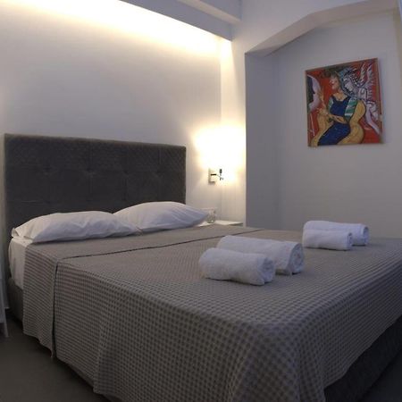 Synathens II - Apartments & Studios ภายนอก รูปภาพ